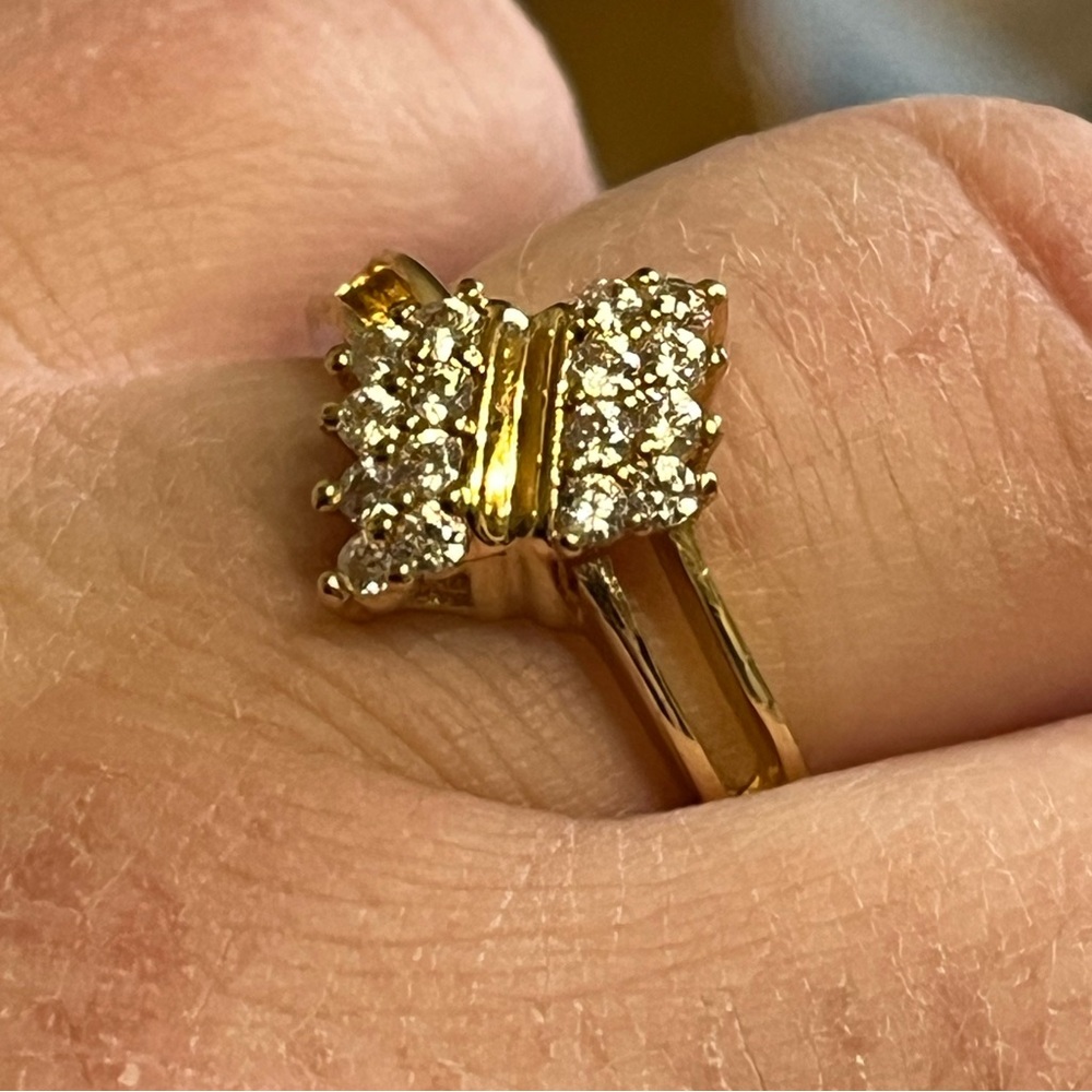 Bypass Rhinestone Cocktail Ring - Picture 6 of 10